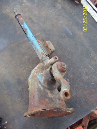 VINTAGE FORD 4000 DIESEL TRACTOR - STEERING GEAR BOX & ARM - 1962 2