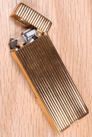 Elegant Vintage Dunhill Rollalite Gold Plated Lighter 531 - 1