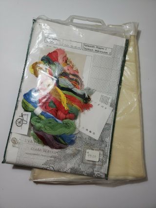 Nip Vtg Poppies 2 Tablecloth Eva Rosenstand Cross Stitch Kit 150x150cm.