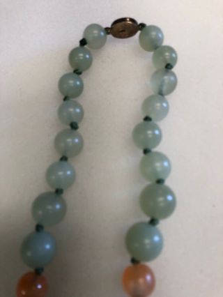 VINTAGE CHINESE GREEN JADE AND CARNELIAN BEAD NECKLACE 3