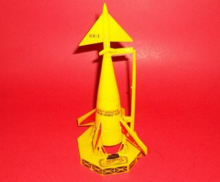 Vintage Strombecker " Man In Space " Ship Yellow Version