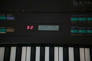 Yamaha DX7 vintage digital synth 7