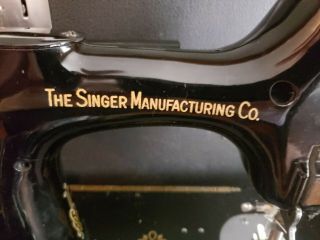 1950 VTG Singer Featherweight 221 Sewing Machine case accessories book AJ813618 10