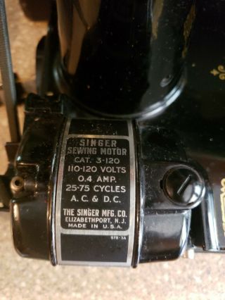 1950 VTG Singer Featherweight 221 Sewing Machine case accessories book AJ813618 11