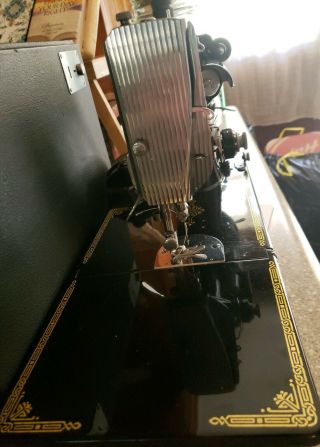 1950 VTG Singer Featherweight 221 Sewing Machine case accessories book AJ813618 4