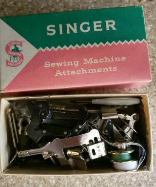 1950 VTG Singer Featherweight 221 Sewing Machine case accessories book AJ813618 7