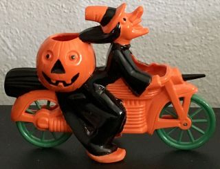 Vint RARE 1950 ' s Halloween Rosbro Rosen Plastic Witch Motorcycle Candy Container 2