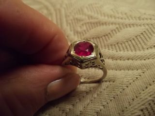 14k White Gold Vintage Art Deco Pink Sapphire Filigree Ring Sz 6.  2.  5gr Estate