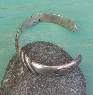 Old Vintage Sterling Silver Unsigned Cast Stamped Native American Cuff Bracelet 4