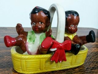 Vintage Black Americana Salt & Pepper Shakers KIDS IN BASKET Japan Ceramic 2