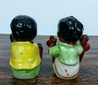 Vintage Black Americana Salt & Pepper Shakers KIDS IN BASKET Japan Ceramic 6