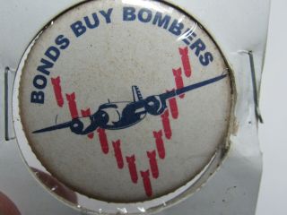 World War 2 Victory Pinback Home Front Button V Bombs & B - 26 Martin Co 1943 Date
