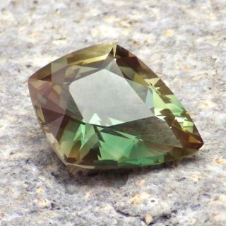 Seafoam - Peacock Green Oregon Sunstone 4.  31ct Flawless - Rare Color From Pana Mine