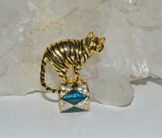 Vintage Kenneth Jay Lane KJL Circus Tiger on Drum Rhinestone Enamel Pin Brooch 7