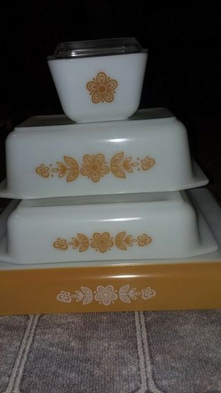 VINTAGE 70 ' s GOLD BUTTERFLY 13 X 9 PYREX CAKE PAN BROWNIE REFRIGERATOR LOAF 5pc 3