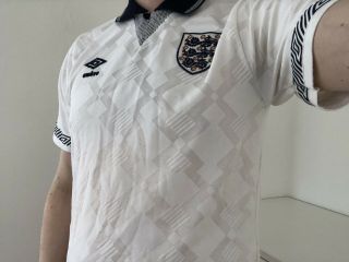 England Umbro International Vintage Italia 90 Large 40” Football Shirt.
