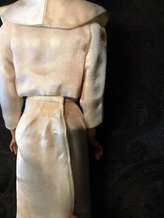 Vintage 1961 - 62 Blonde Bubble Cut Barbie Doll 850 w/White Satin Jacket/Skirt 6
