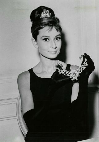 Audrey Hepburn Yellow Diamond Vintage 1961 Breakfast at Tiffany ' s Photograph 3