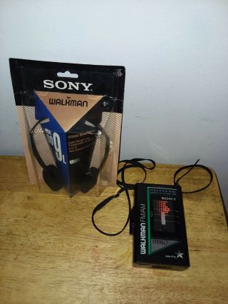 Vintage Sony Walkman Wm - F12 With Nip Mdr - 009l Headphones