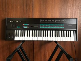 Yamaha Dx7 Vintage Digital Synth With Case Battery &