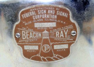 Vintage Federal Sign & Signal Beacon Ray Emergency Light Model 17 6VDC 2