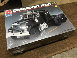 Vintage Amt Ertl 1/25 Scale Diamond Reo Semi Truck Model Kit