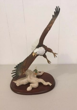 Large Vintage Lenox Smithsonian Institute Eagle In Tree Porcelain Figurine 13”