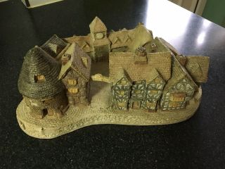 Stunning Extremely Large And Rare David Winter Model The Coaching Inn C1980