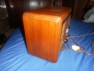 Vintage 1940 ' s Crosley Wood Tube Radio.  Rare Model 506 4