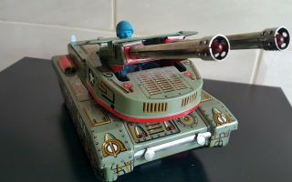 VINTAGE TANK JAPAN J TOY JUNIOR PRODUCT MILITARY BATTERY OPERATED RARE 5