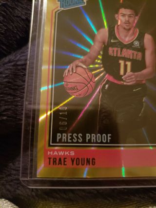 2018 - 19 Donruss Rated Rookie Gold Laser TRAE YOUNG RC 6/10 Hawks  5