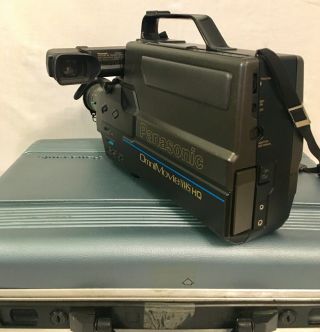 Panasonic Omnimovie VHS HQ Camcorder Vintage Case Cords Battery 4