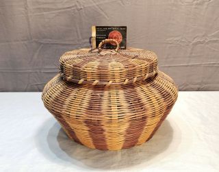 Vintage Sallie Locust Native American,  Cherokee Lidded Honeysuckle Sewing Basket
