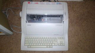 Vintage Brother WP - 5900 MDS Word Processor & Monitor Electric Typewriter 4