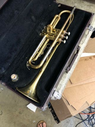 Yamaha Ytr - 2320 Model Trumpet Japan W/ Case - W/ Vincent Bach Mouthpiece