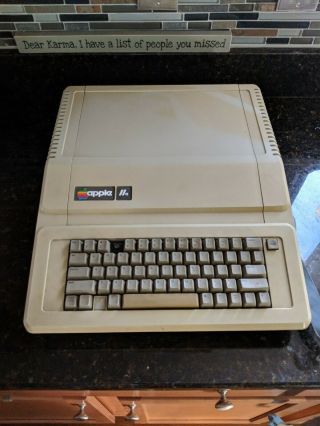 Vintage Apple Iie 2e Iie Computer A2s2064
