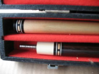 VINTAGE MCDERMOTT LEVEL 3 C - 9 FROM 1980.  19 0Z.  4 POINT POOL CUE AND CASE 5