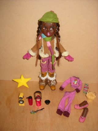 Rare Bratz " Girlz Campfire " Felicia Doll,  Extra Outfit & Accessories By Mga