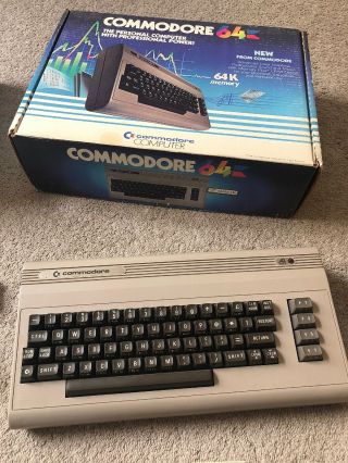 Vintage Commodore 64 Personal Computer with Manuals 3