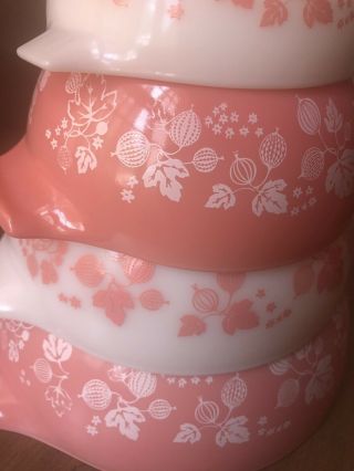 VINTAGE PINK GOOSEBERRY Pyrex CINDERELLA SET OF 4 Nesting Mixing Bowls COMPLETE 2