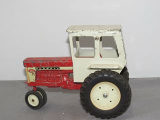 Vintage Ertl FARMALL 560 International IH Tractor with Cab 1:16 toy 2