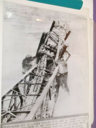 Wwii Ap Wire Photo Wrecked Ludendorff Bridge In Rhine At Remagen 3/20/45 Dsp651