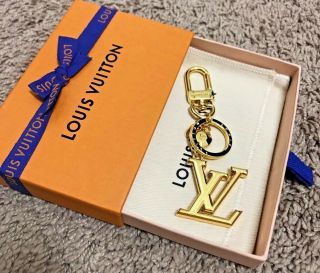 ❤️ Auth Louis Vuitton Gold Lv Facettes Monogram Key Chain Bag Charm Rare