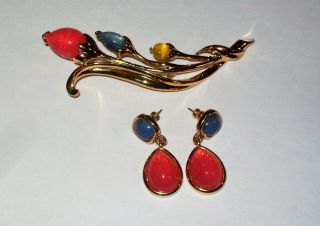 Vintage Trifari Colorful Lucite Flower Brooch And Pierced Earring Set