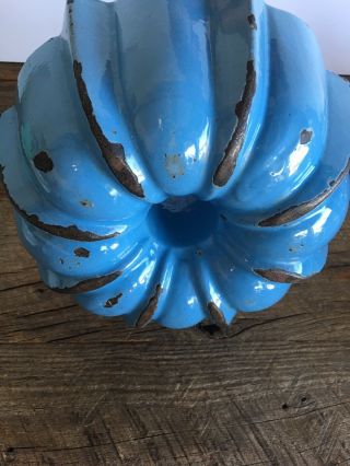 Vintage Cast Iron Enameled Bundt Pan RARE Old Bakeware Cake Bake 5