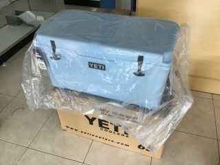 Yeti Cooler Tundra 65 Blue Limited Color Rare