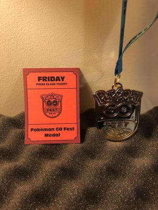 Pokemon Go Fest Chicago 2019 Rare Pvp Prize Medal W/ Unripped Medal Prize Ticket
