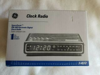 Vintage Ge General Electric Digital Alarm Clock Radio 7 - 4612 Old Stock