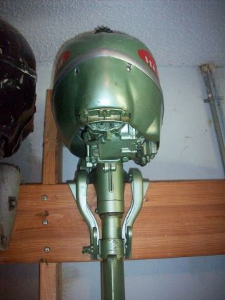 Vintage Johnson Sea Horse 5 HP Outboard Motor GREAT COMPRESSION COMPLETE 4