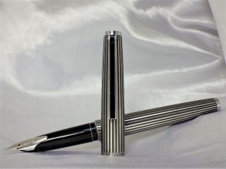 1979s Custom 14kt W.  G.  Medium Pilot Fountain Pen Japan Vintage